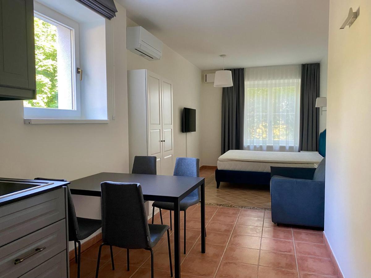 Hotel Dvi Nidos Extérieur photo