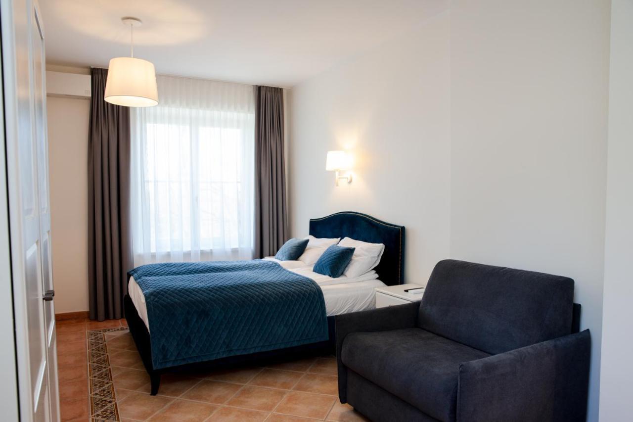 Hotel Dvi Nidos Extérieur photo